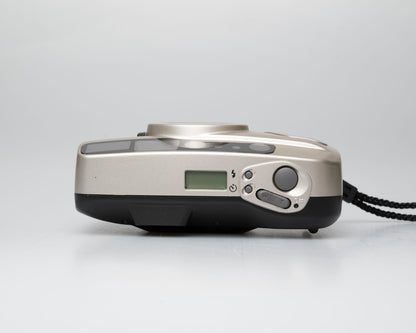 Minolta Zoom 70 35mm camera w/ case + manual (serial 36116970)