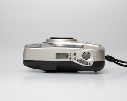 Minolta Zoom 70 35mm camera w/ case + manual (serial 36116970)