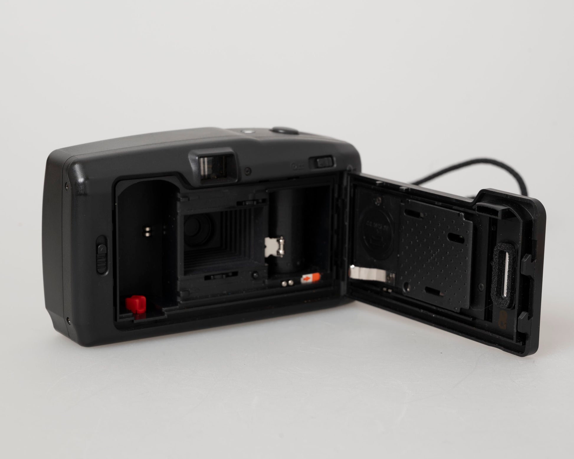 Appareil photo argentique Minolta F15BF 35 mm avec étui (série 41804407)