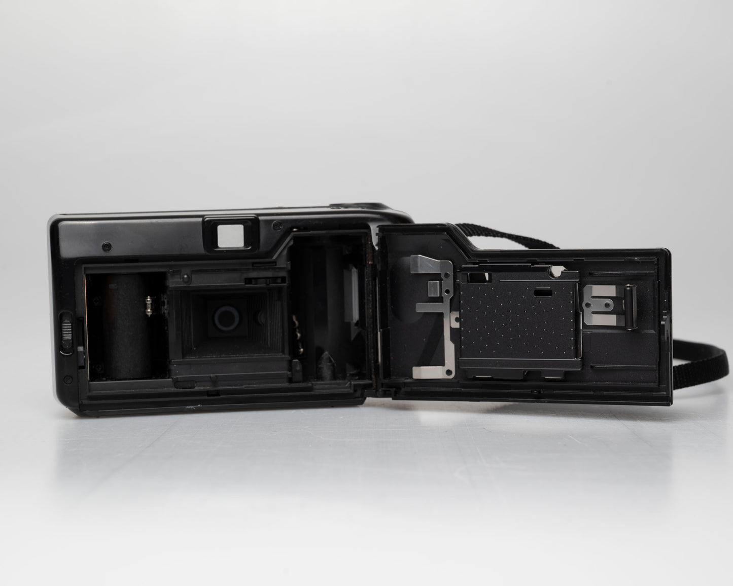 Appareil photo compact Minolta Freedom 101 35mm (numéro de série 93203369)