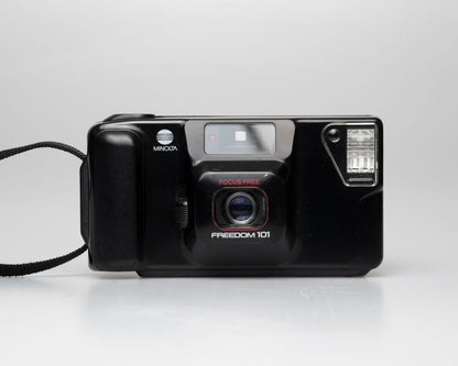 Appareil photo compact Minolta Freedom 101 35mm (numéro de série 93203369)