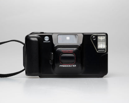 Appareil photo compact Minolta Freedom 101 35mm (numéro de série 93203369)