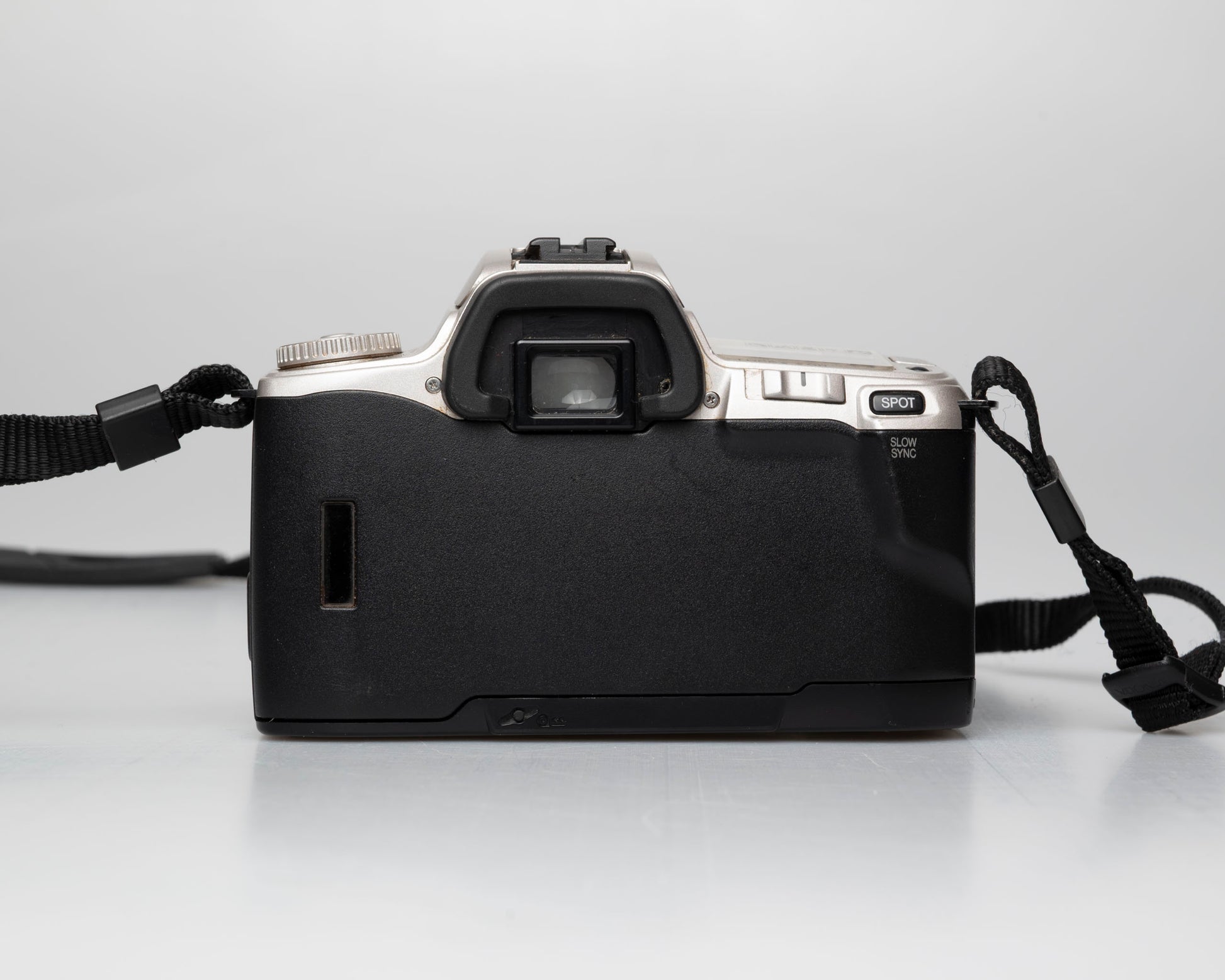 Minolta Dynax 404si back