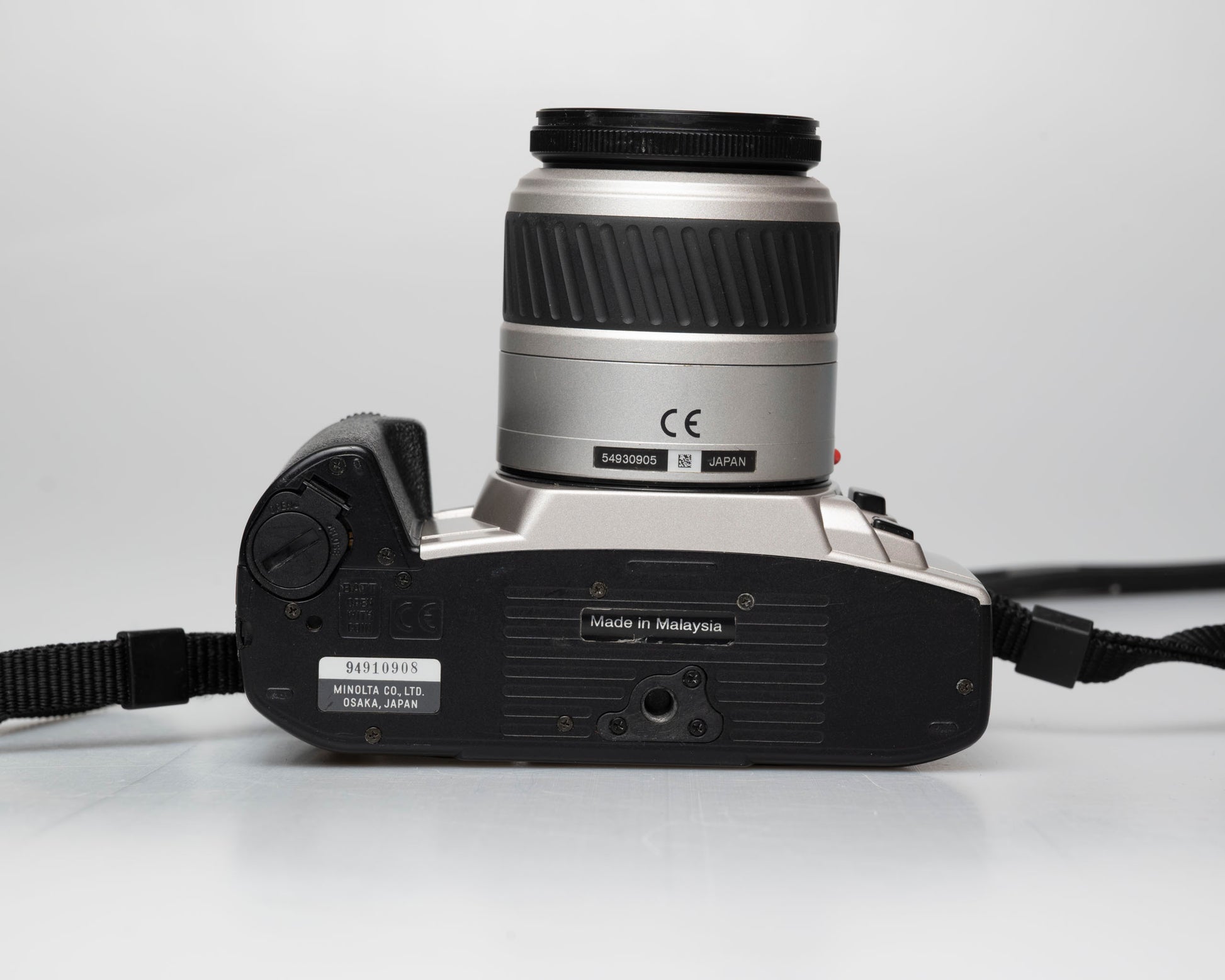 Minolta Dynax 404si bottom