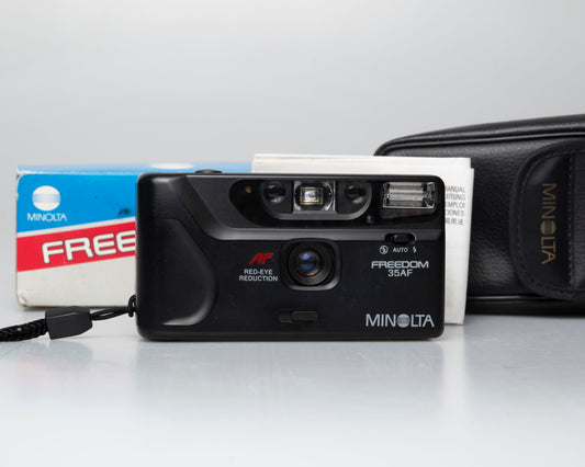 Minolta Freedom 35AF 35mm point-and-shoot camera w/ box, case, and manual (serial 19401562)
