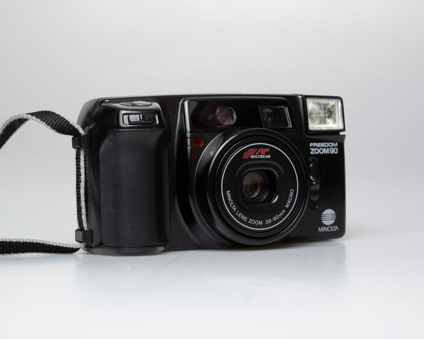 Minolta Freedom Zoom 90 35mm film camera (serial 12232632)