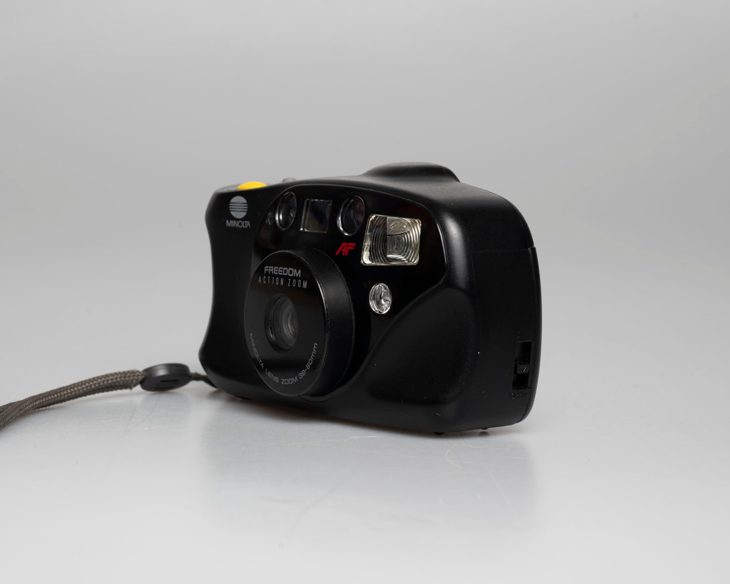 Appareil photo 35 mm Minolta Freedom Action Zoom avec étui (numéro de série 9840558)