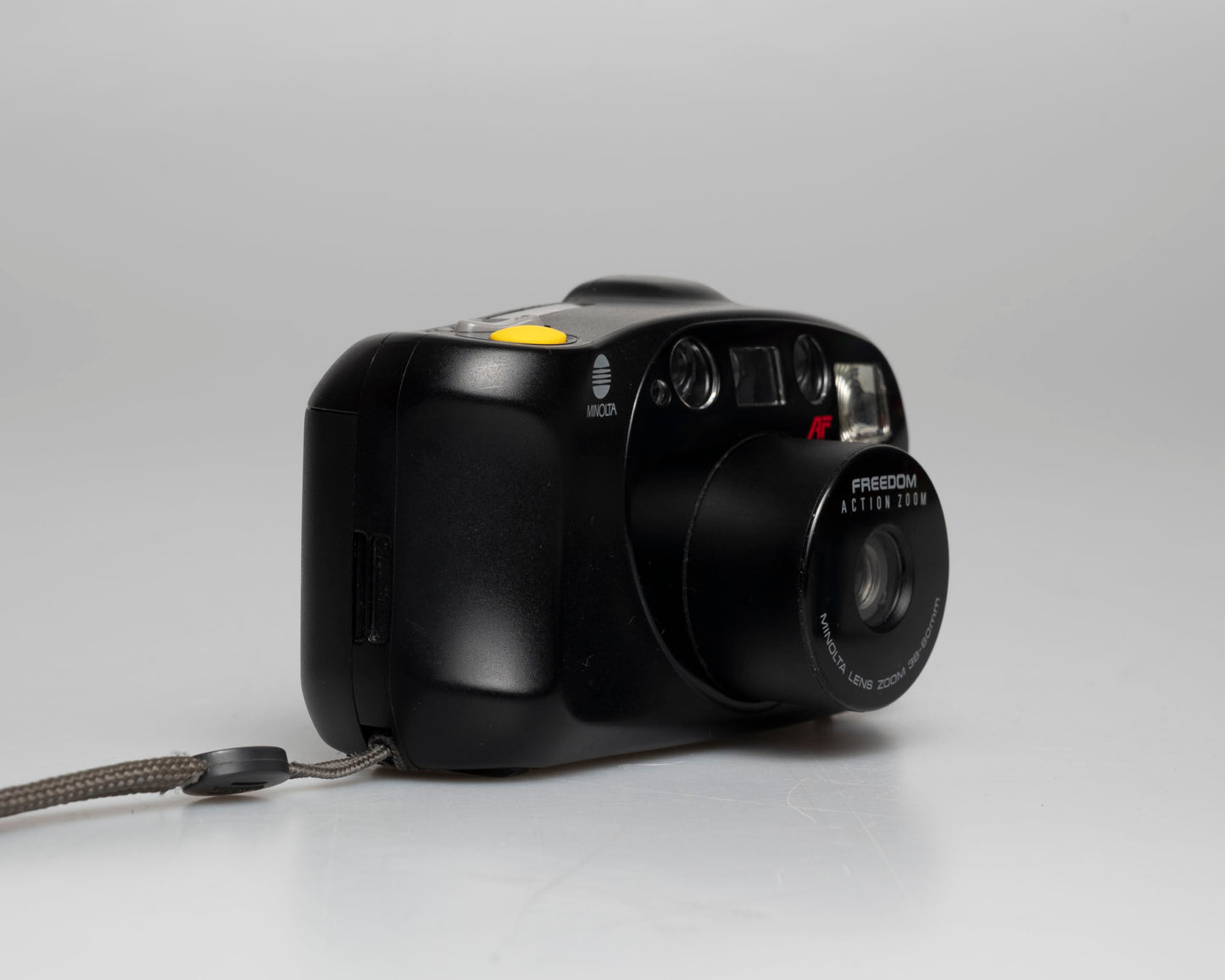 Appareil photo 35 mm Minolta Freedom Action Zoom avec étui (numéro de série 9840558)