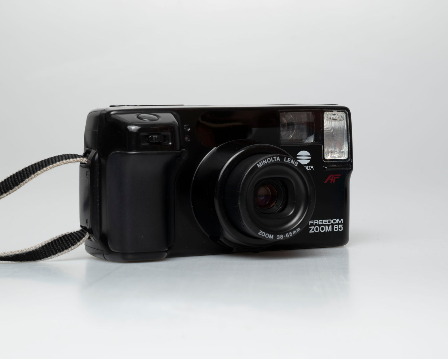 Minolta Freedom Zoom 65 35mm camera (serial 93315226)