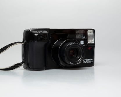 Minolta Freedom Zoom 65 35mm camera (serial 93315226)