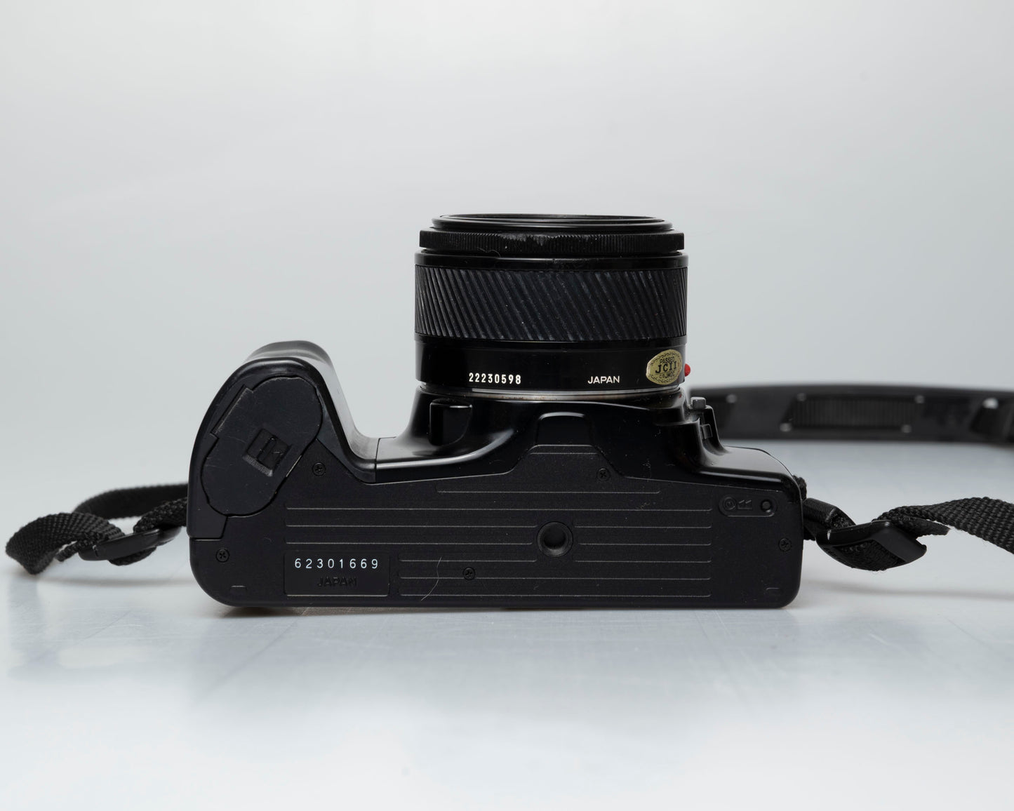 Minolta Dynax 3000i 35mm SLR w/ Minolta AF 50mm f1.7 lens + Program D 314i flash (serial 62301669))