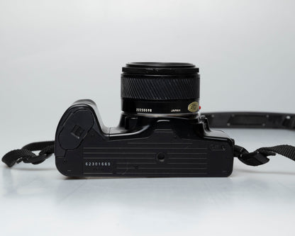 Minolta Dynax 3000i 35mm SLR w/ Minolta AF 50mm f1.7 lens + Program D 314i flash (serial 62301669))