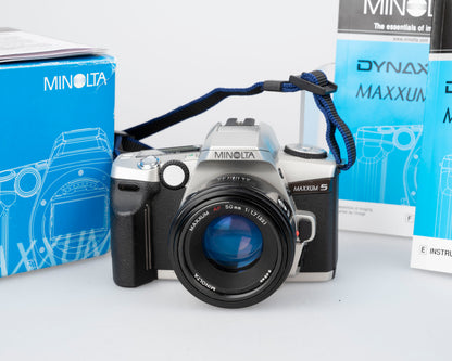 Minolta Maxxum 5 35mm SLR w/ 50mm f1.7 lens + manuals + original box