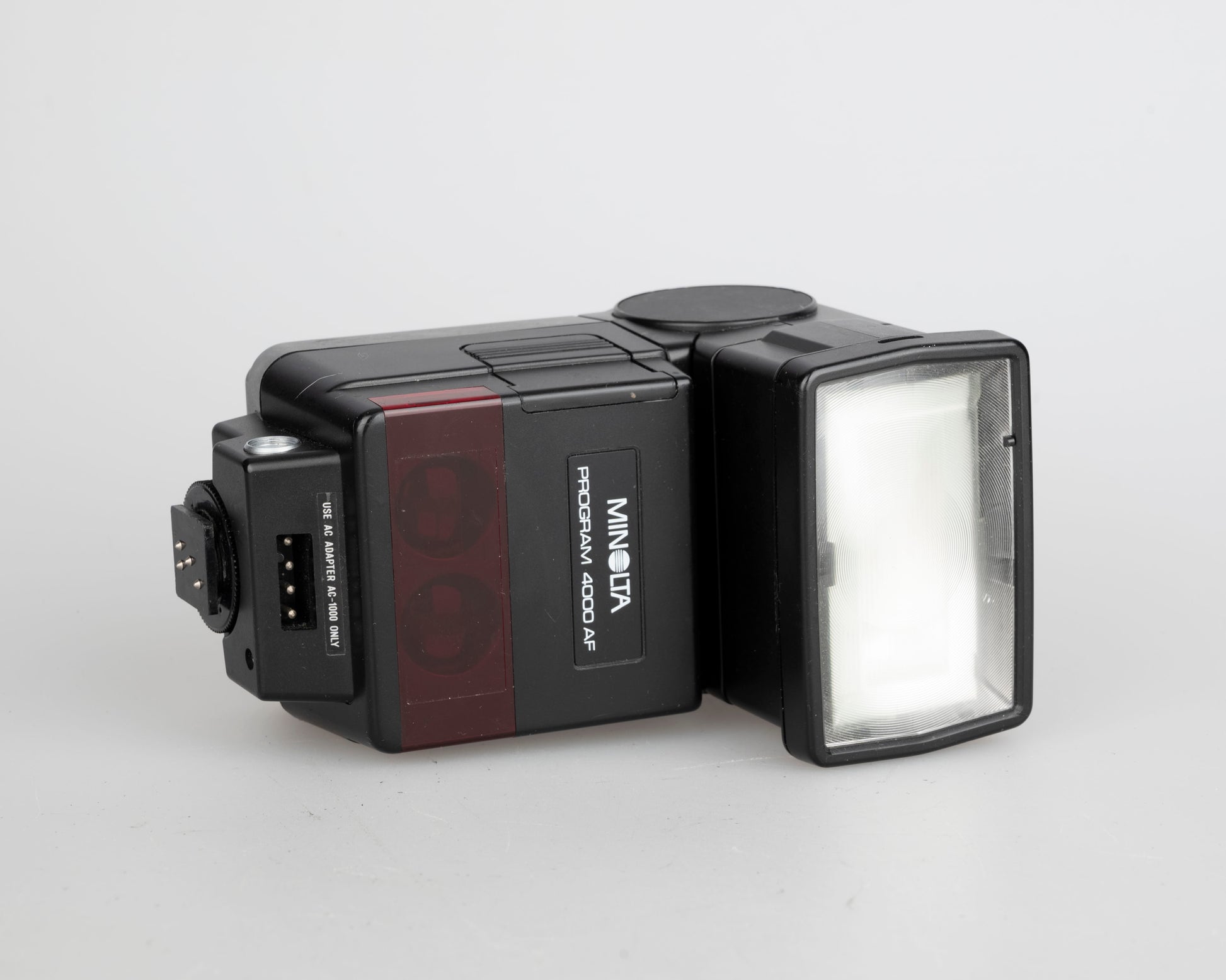 Minolta Maxxum 7000 35mm film SLR w/ 50mm f1.7 lens + 4000AF flash