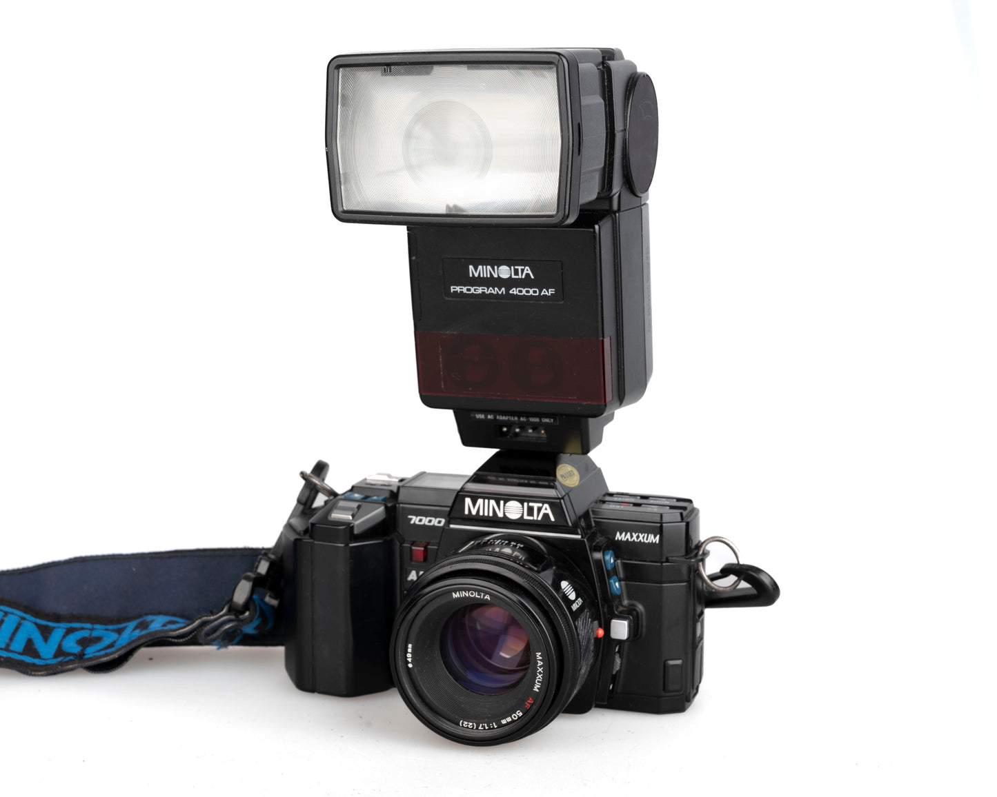 Minolta Maxxum 7000 SLR à film 35 mm avec objectif 50 mm f1.7 + flash 4000AF + Données de programme Back 70 (série 18038659)