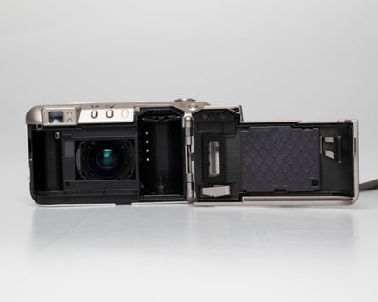 Appareil photo compact Minolta Riva Zoom 125 35mm avec étui (série 40017014)