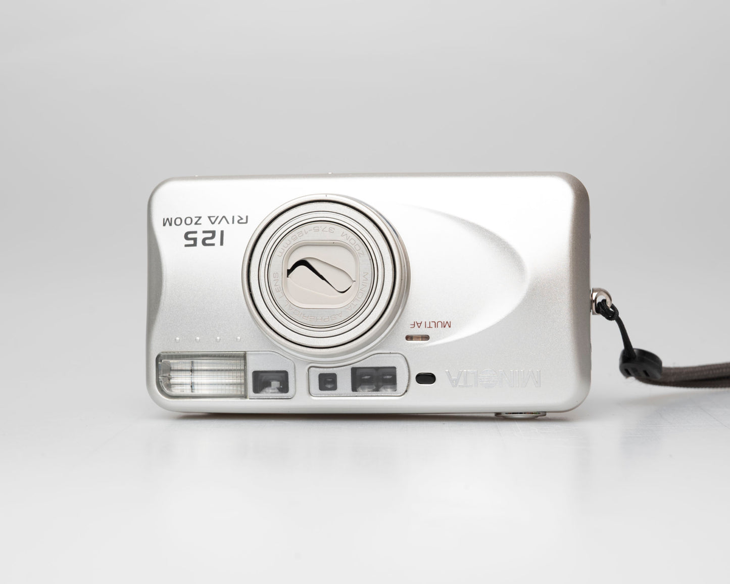 Appareil photo compact Minolta Riva Zoom 125 35mm avec étui (série 40017014)