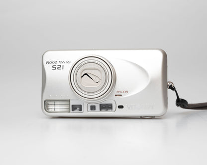 Appareil photo compact Minolta Riva Zoom 125 35mm avec étui (série 40017014)