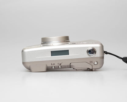 Appareil photo compact Minolta Riva Zoom 125 35mm avec étui (série 40017014)