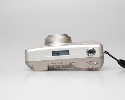 Appareil photo compact Minolta Riva Zoom 125 35mm avec étui (série 40017014)