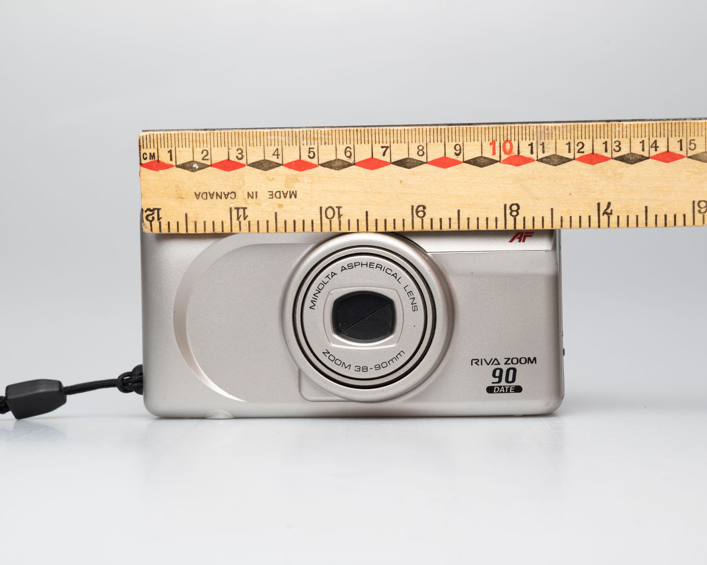 Minolta Riva Zoom 90 Date 35mm camera (serial 36914713)