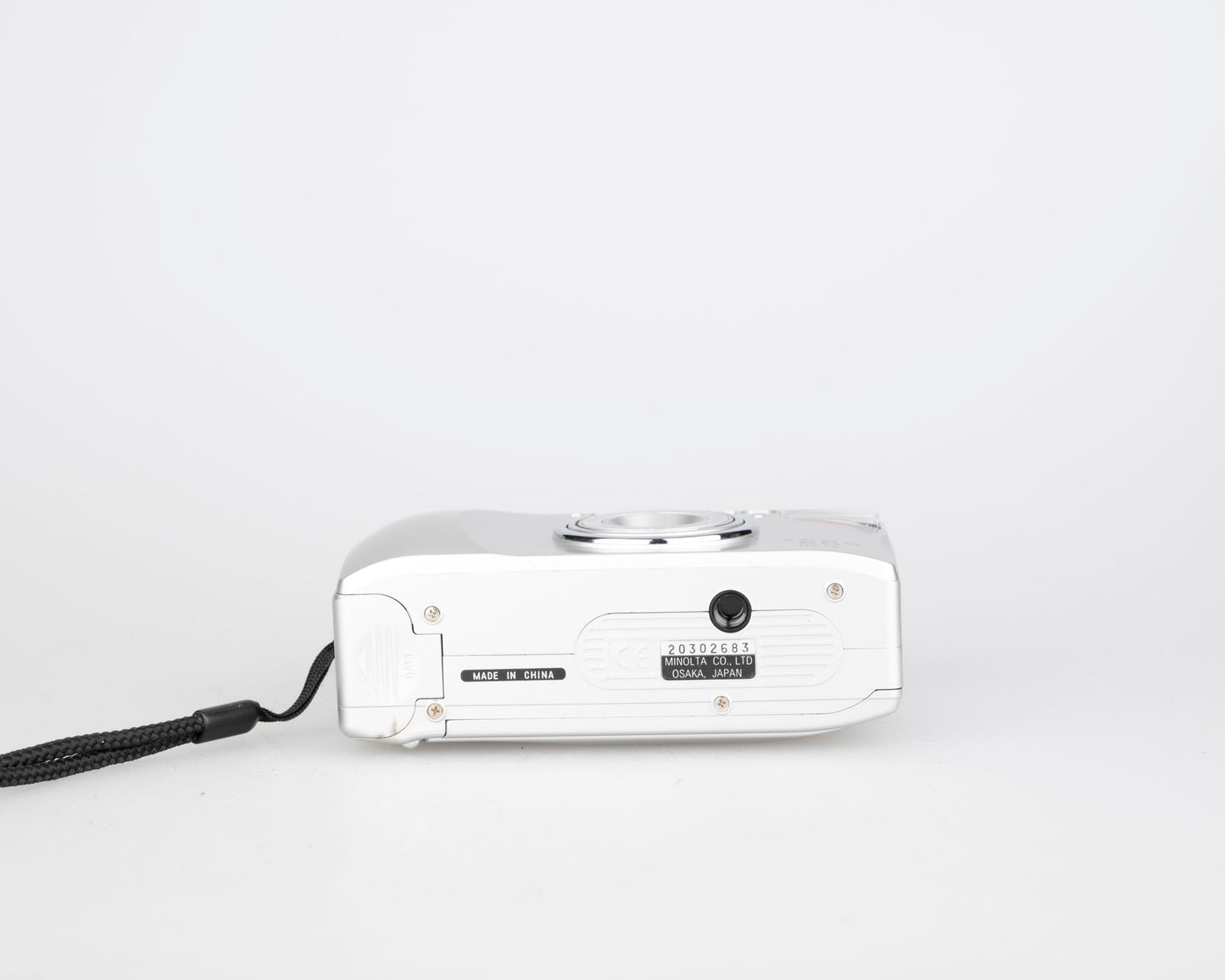 Minolta Zoom 60 Date 35mm camera w/ original box + case (serial 20302683)