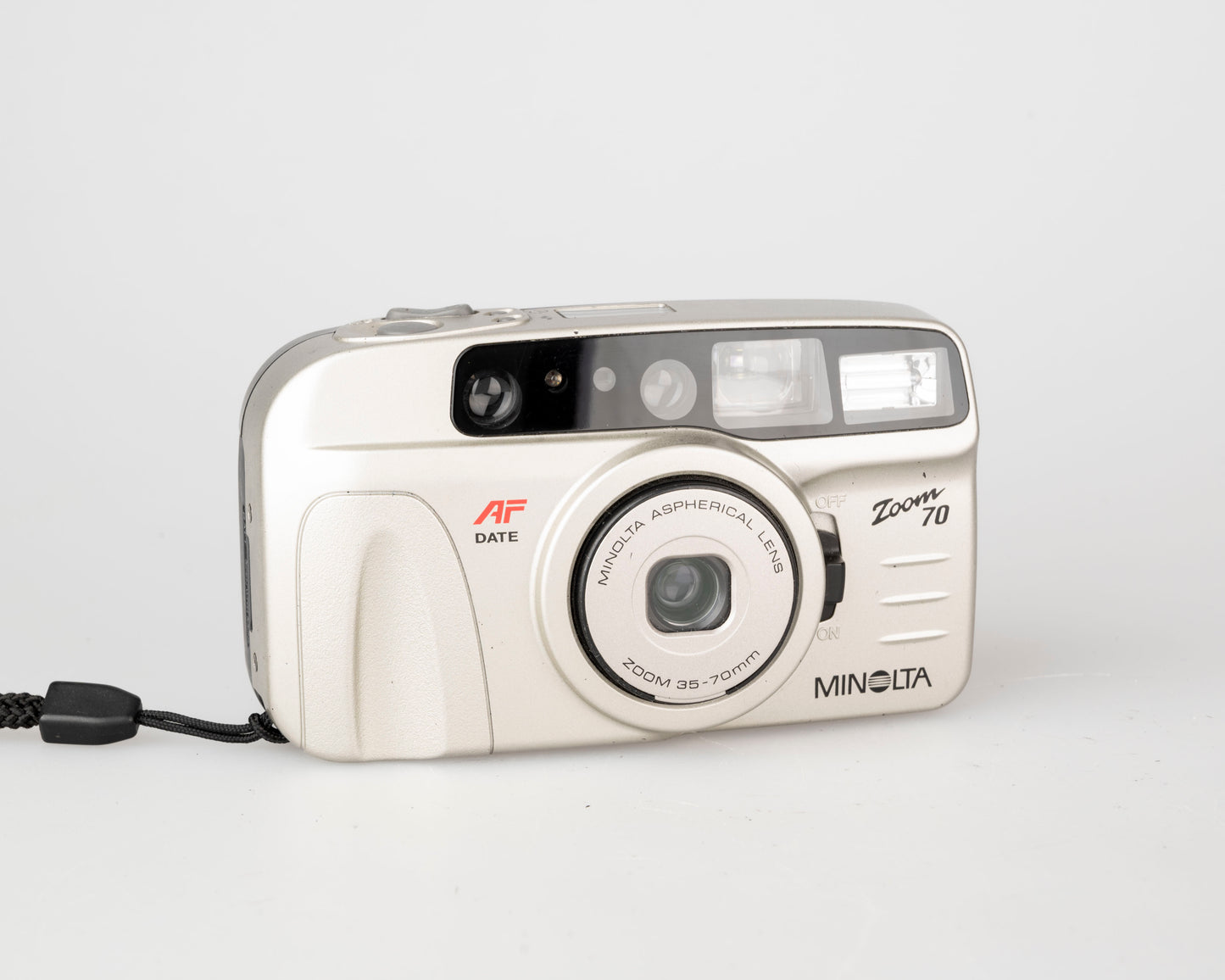 Minolta Zoom 70 35mm camera w/ case (serial 36143687)