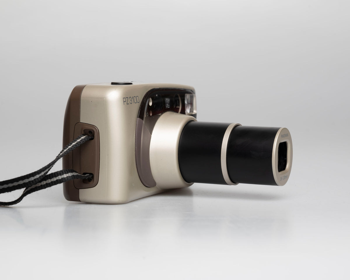 Bell and Howell PZ3100 compact 35mm camera w/ case