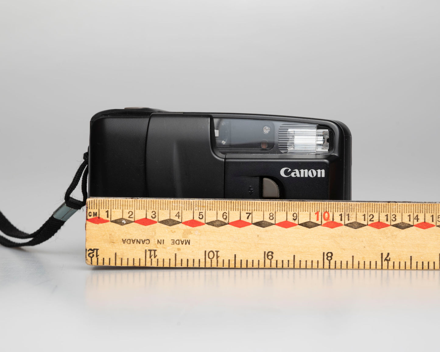 Canon New Snappy EL 35mm camera w/ case (serial 9150172)