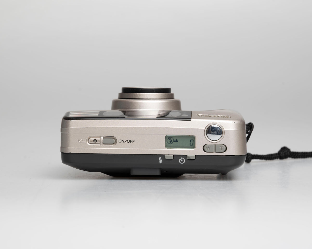 Minolta Riva Zoom 90 Date 35mm camera (serial 6049111)