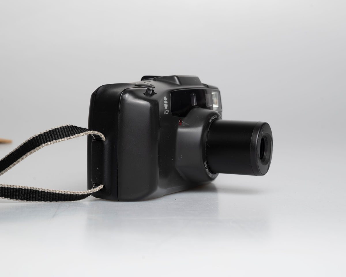 Minolta Freedom Zoom 90c 35mm camera (serial 60102185)