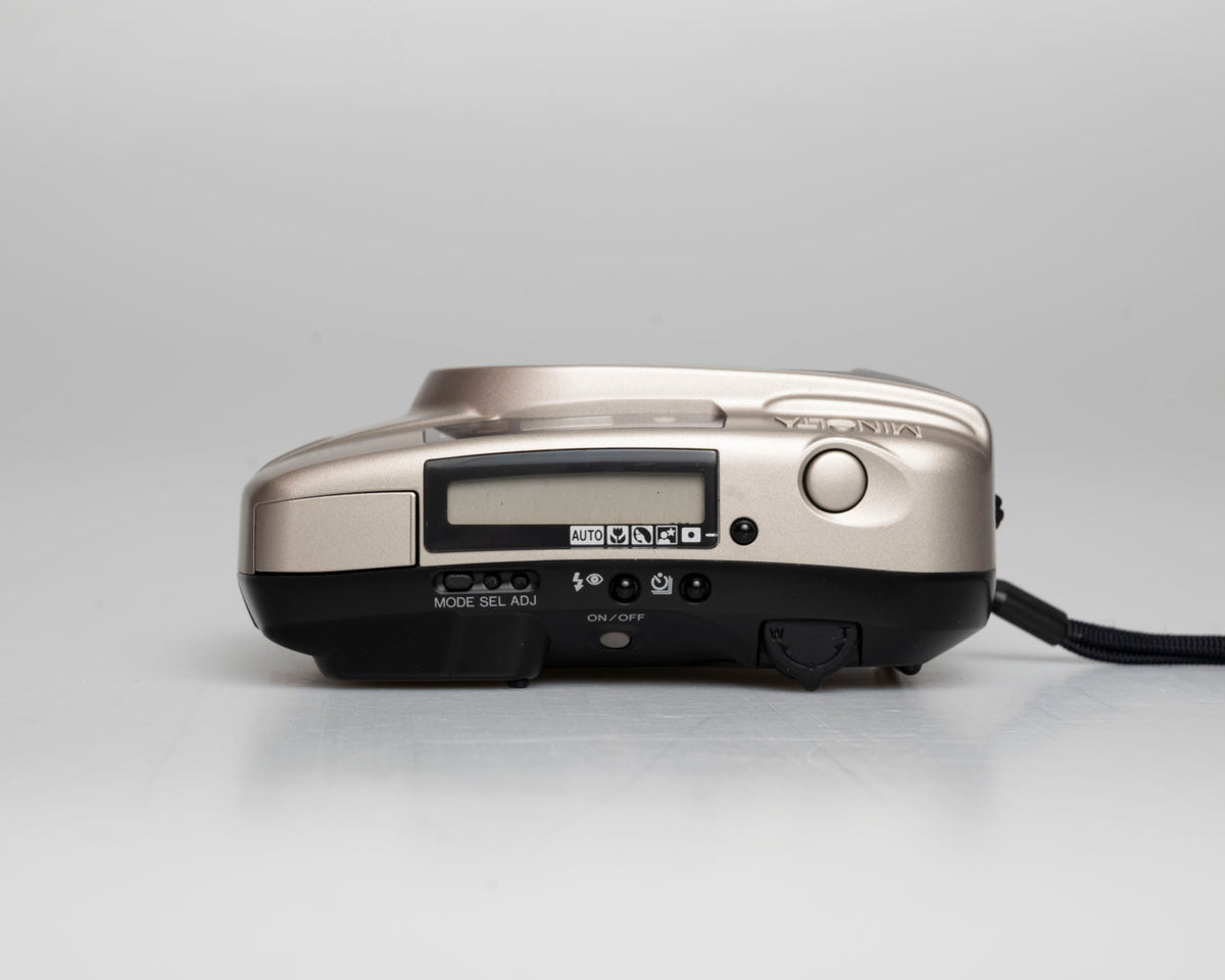 Minolta Supreme Freedom Zoom EX 35mm camera w/ case (serial 99802409)