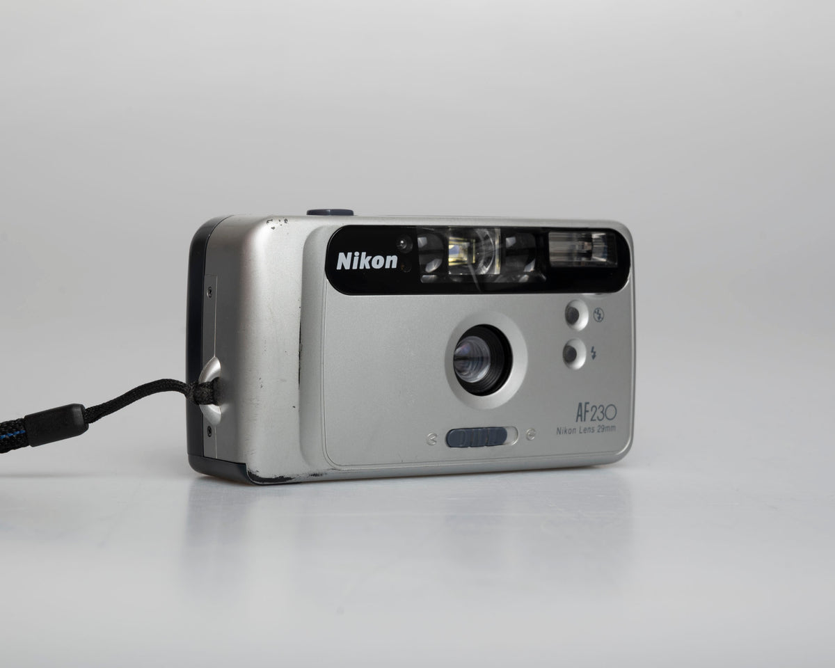 Nikon AF230 35mm film camera w/ case (serial 4142055)
