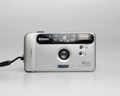 Nikon AF230 35mm film camera w/ case (serial 4142055)