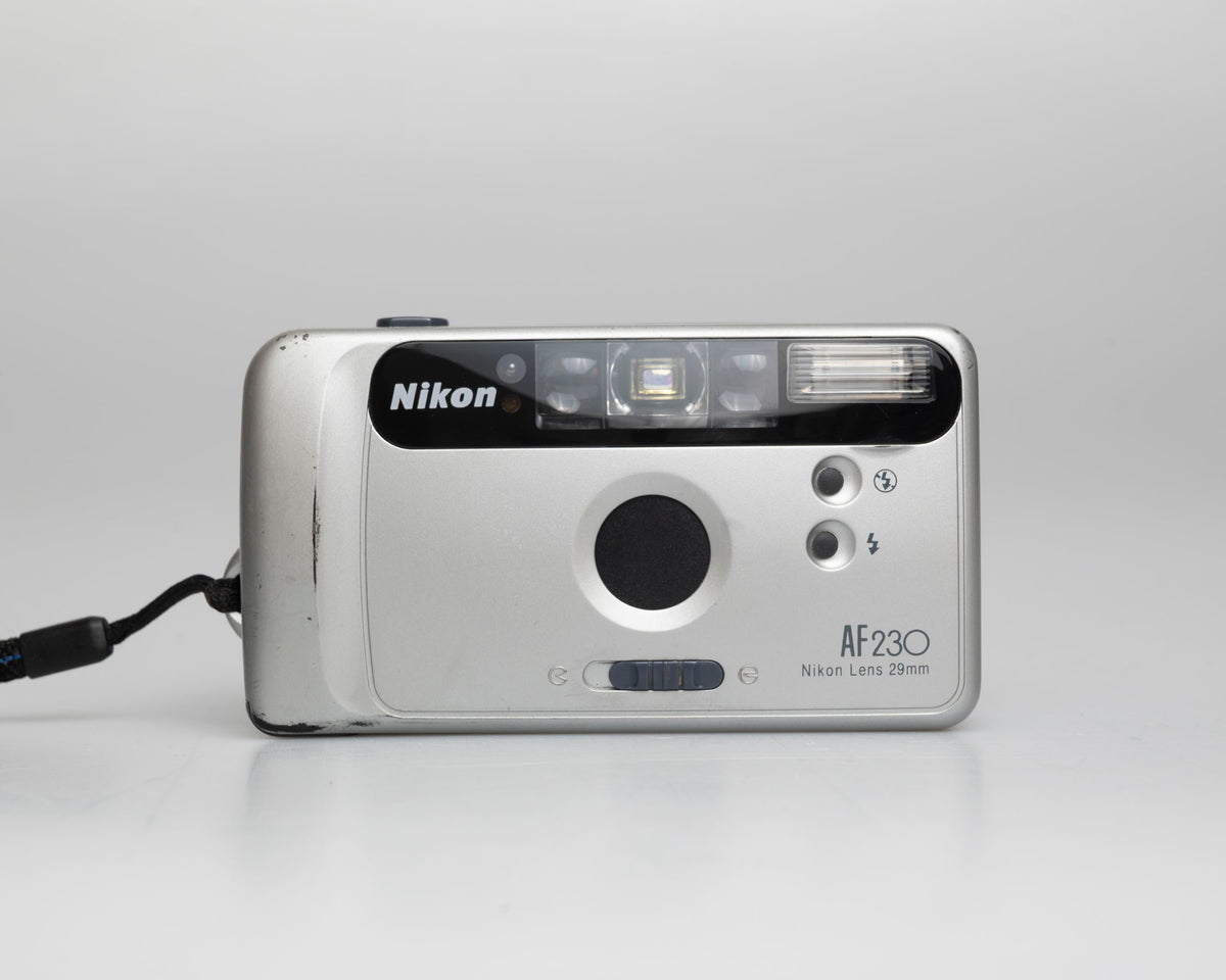 Nikon AF230 35mm film camera w/ case (serial 4142055)