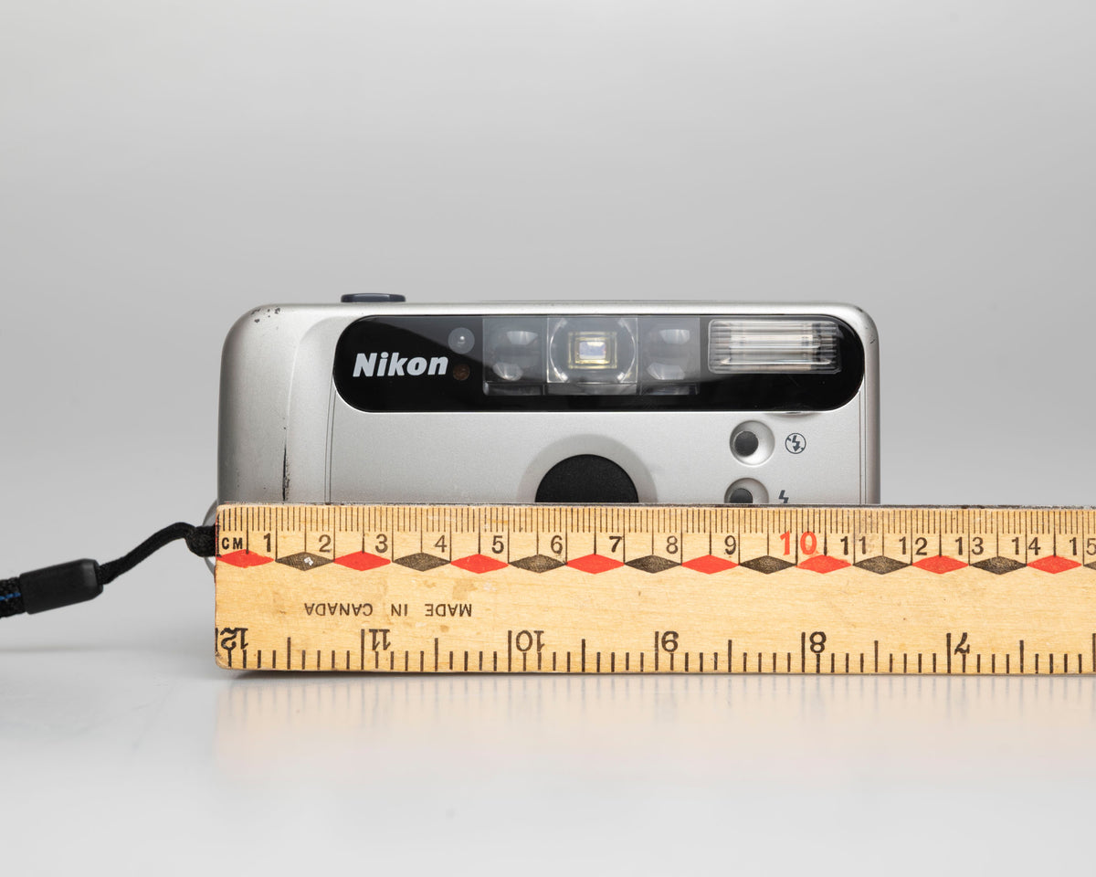 Nikon AF230 35mm film camera w/ case (serial 4142055)