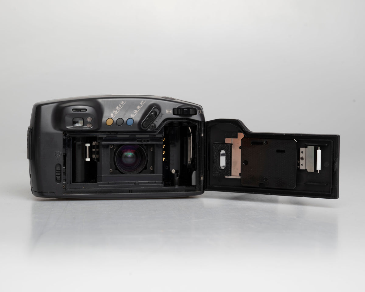 Pentax Zoom 105-R 35mm camera (serial 5002164)