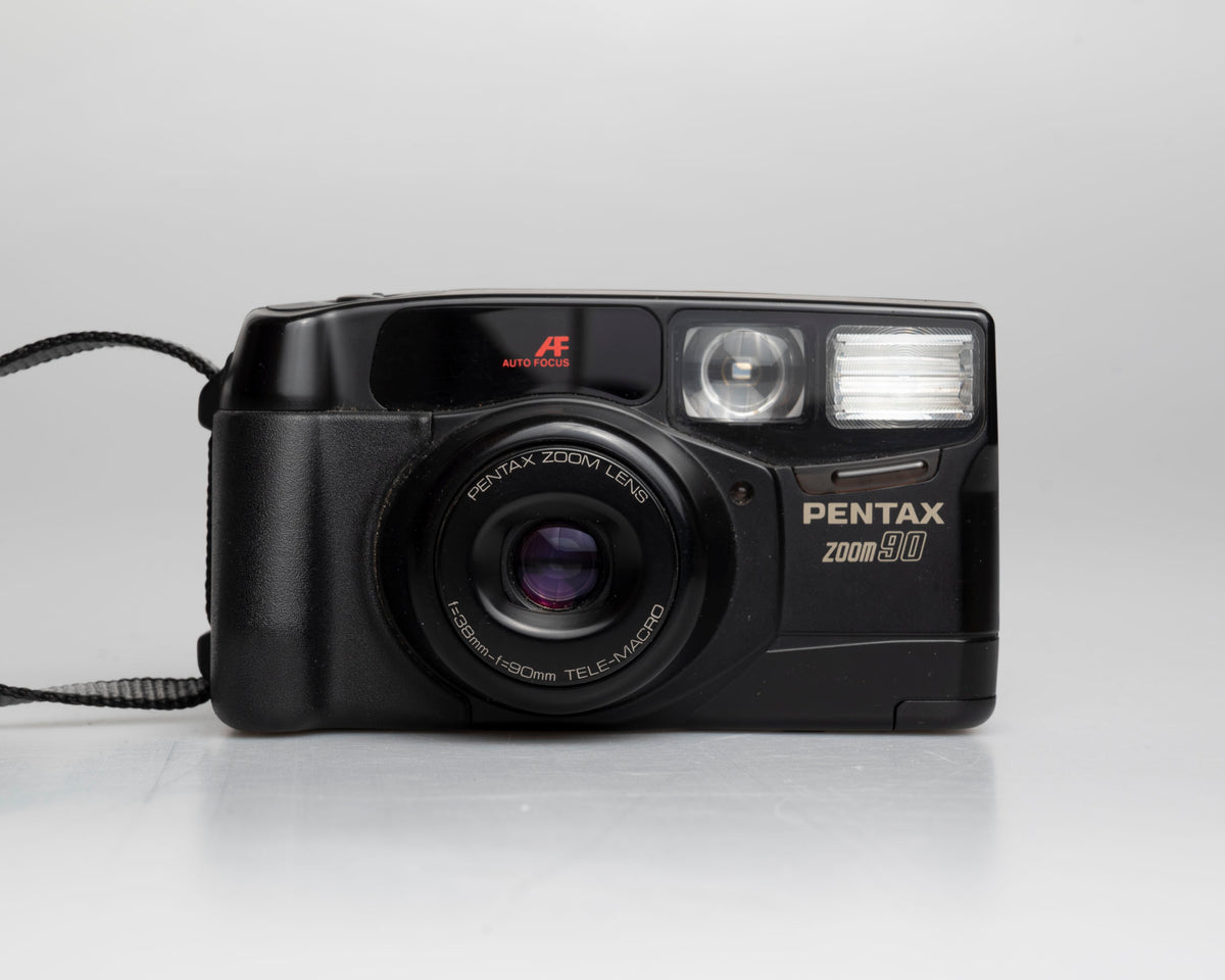 Pentax Zoom90 35mm camera w/ case (serial 6049111)