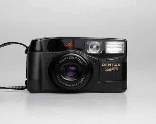 Appareil photo Pentax Zoom90 35 mm avec étui (numéro de série 6049111)