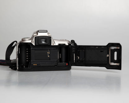 Nikon F55 35mm film SLR w/ AF Nikkor 35-80mm lens (serial 2269252)