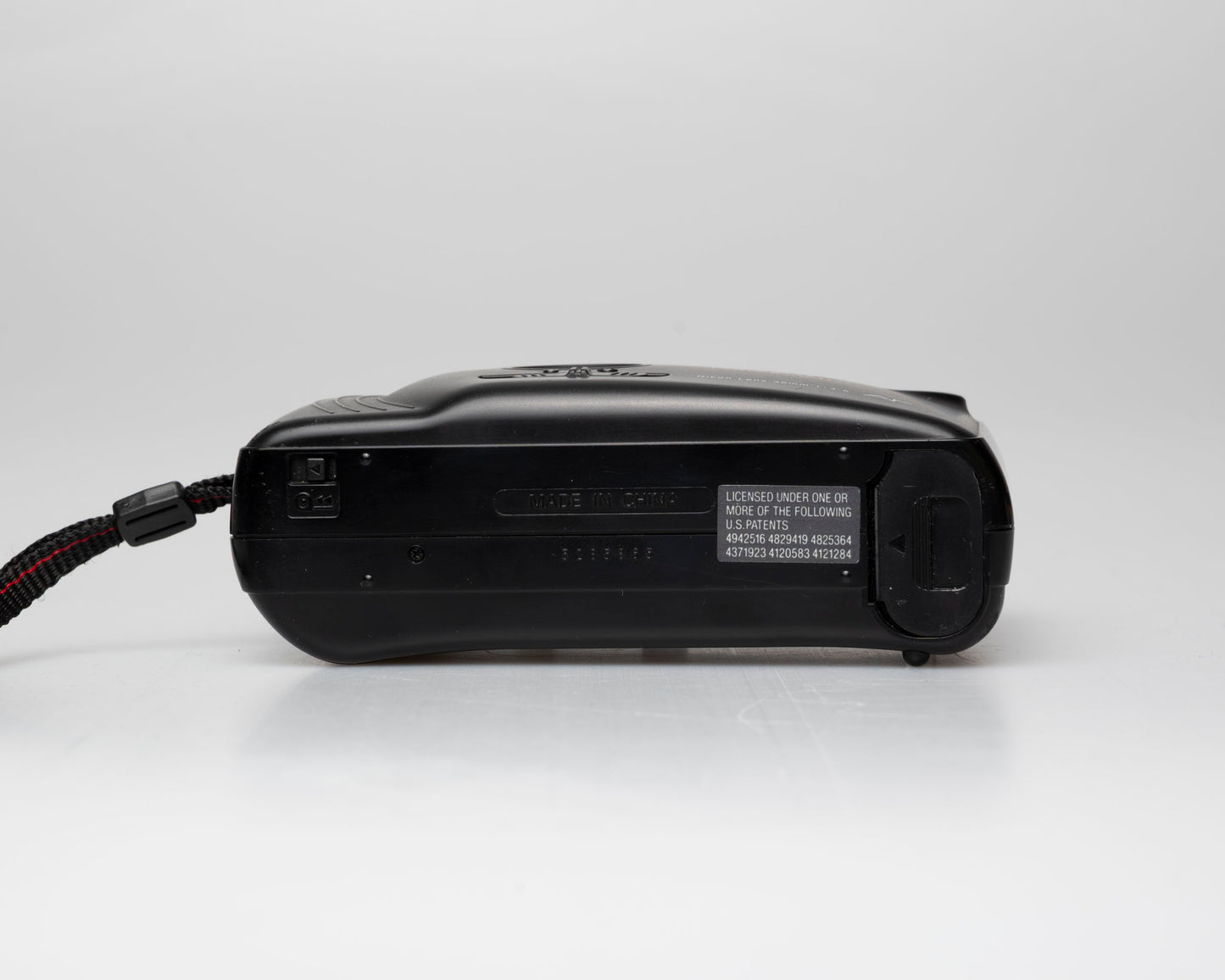 Nikon Fun Touch 3 compact 35mm camera w/ case (serial 5285865)