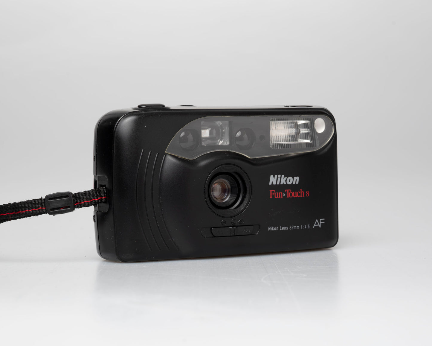 Nikon Fun Touch 3 compact 35mm camera w/ case (serial 5285865)