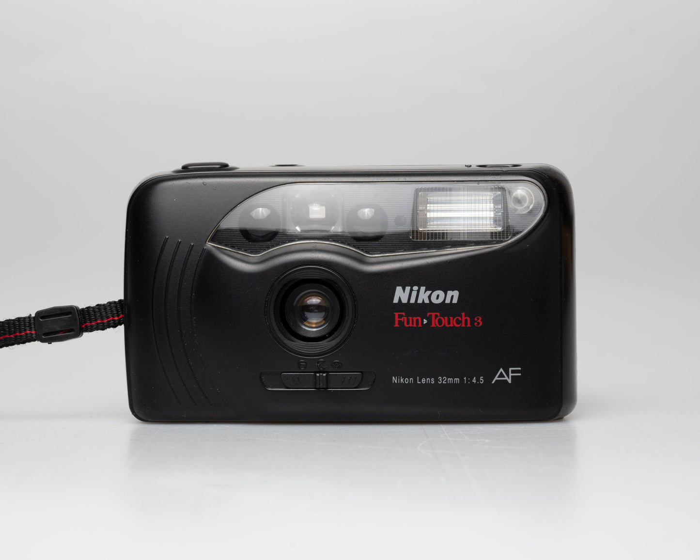 Nikon Fun Touch 3 compact 35mm camera w/ case (serial 5285865)