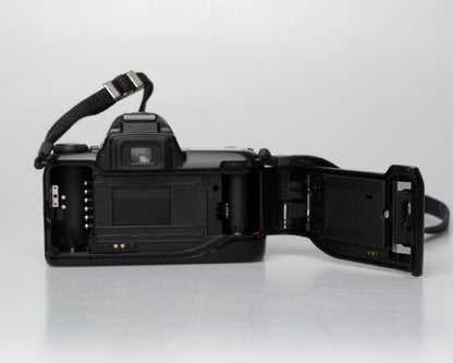 Nikon N65 35mm film SLR w/ AF Vivitar 28-80mm lens (serial 2537429)