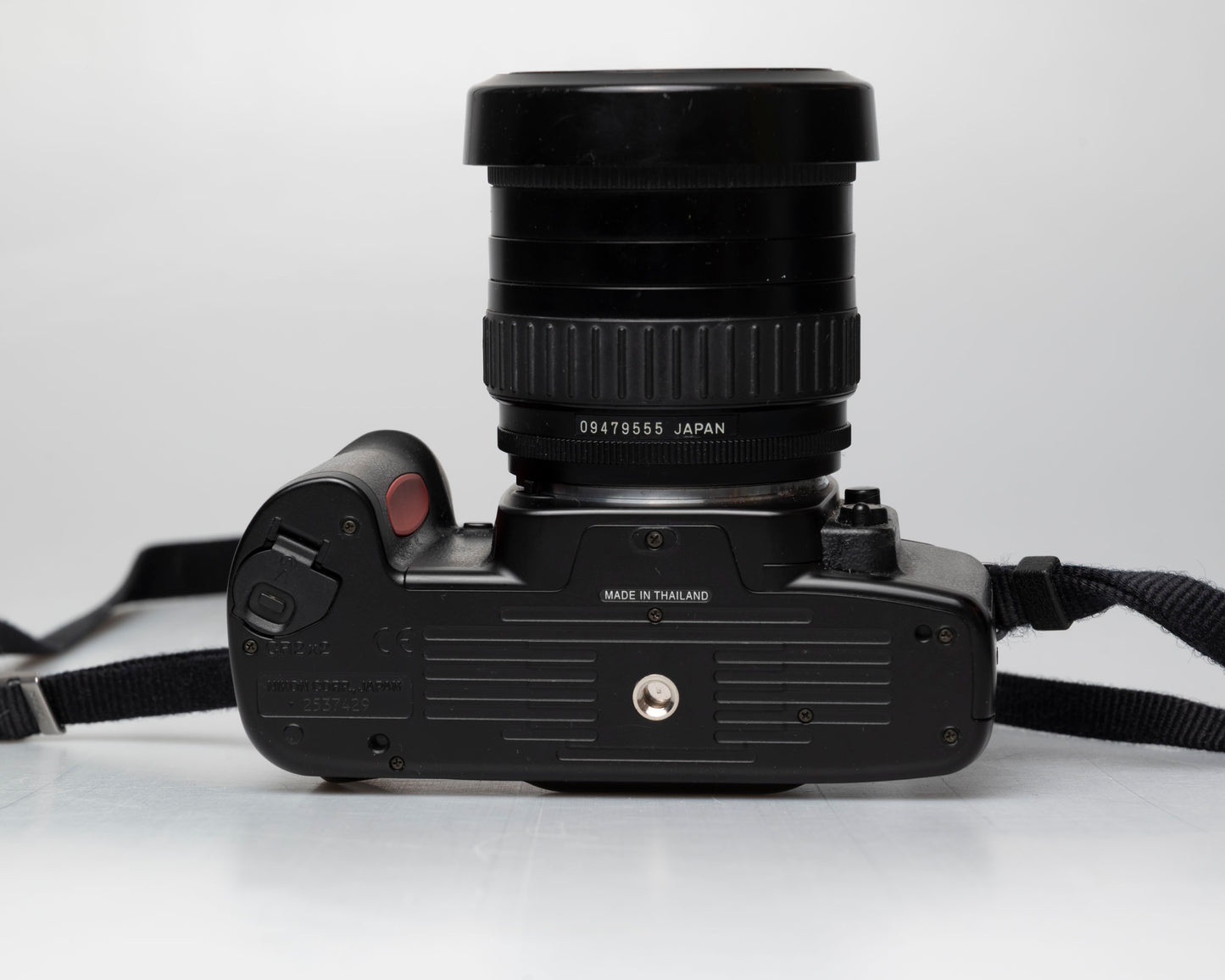 Nikon N65 35mm film SLR w/ AF Vivitar 28-80mm lens (serial 2537429)