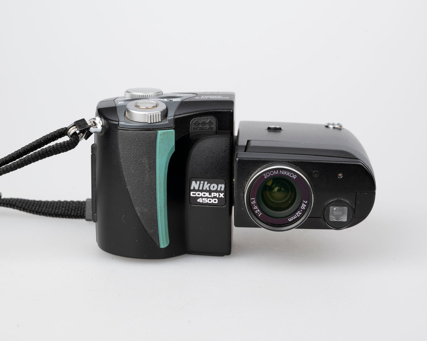 Nikon Coolpix 4500 4MP CCD sensor digicam w/ 1GB CF card (uses 2CR5 battery)