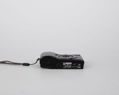 Appareil photo numérique à capteur CCD Nikon Coolpix L30 20,1 MP avec carte SD de 4 Go (utilise des piles AA)