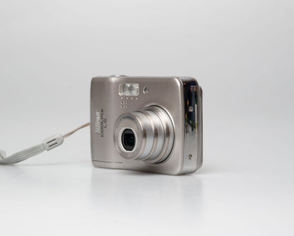 Nikon Coolpix L6 6-megapixel digicam w/8GB SD card