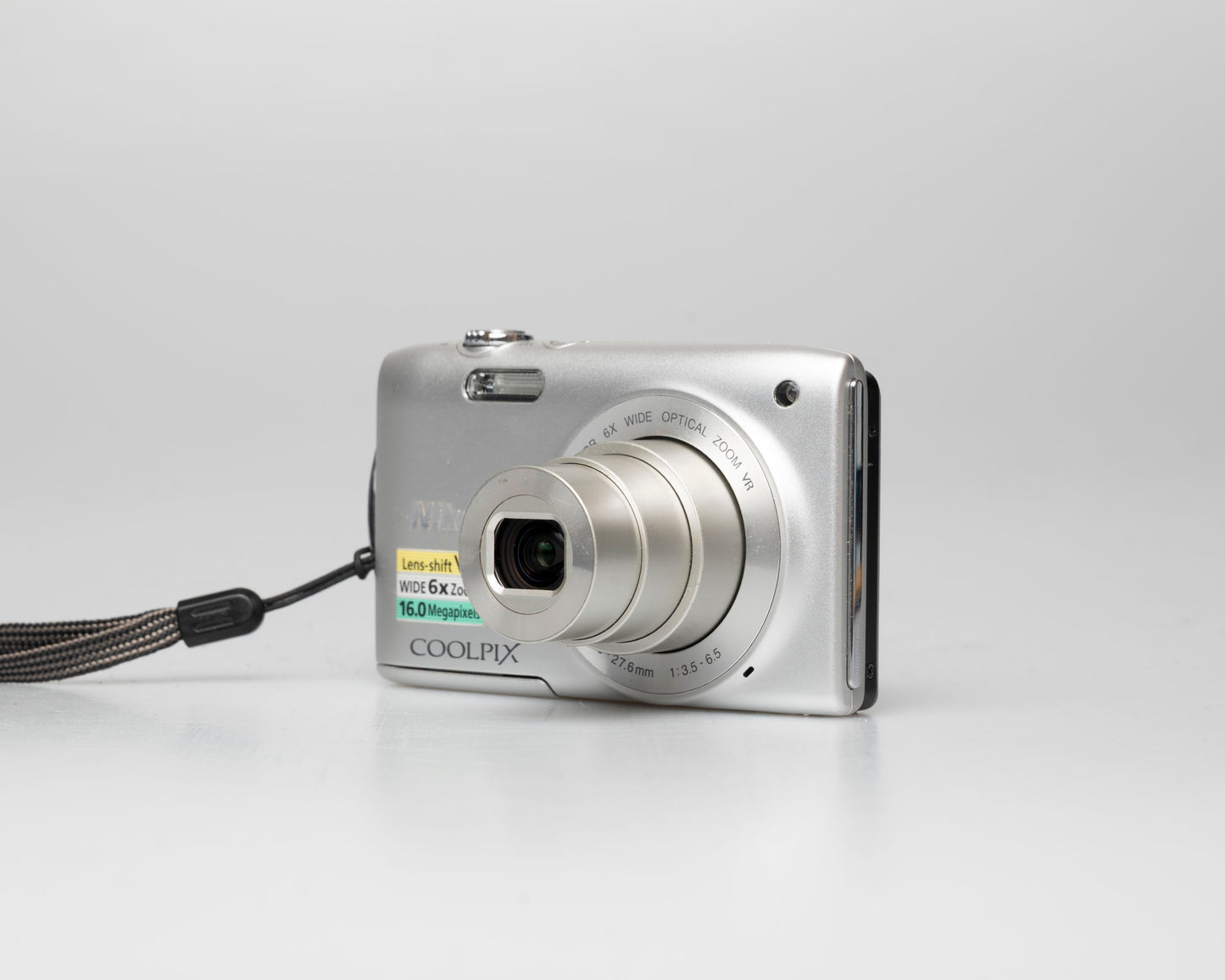 Nikon Coolpix S5300 16MP digicam w/ 64GB SD card + battery + charger (serial 300474121)