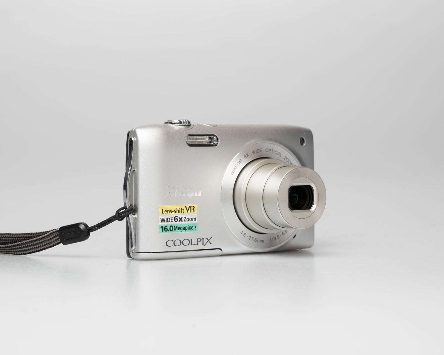 Nikon Coolpix S5300 16MP digicam w/ 64GB SD card + battery + charger (serial 300474121)